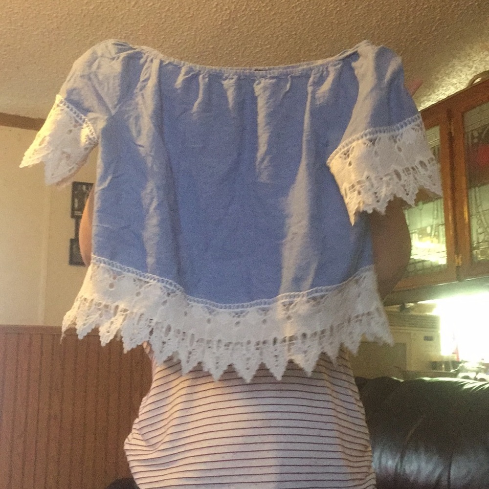 Off the shoulder super cute top